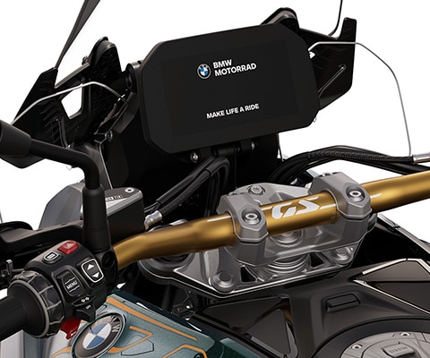 El manillar dorado de la BMW R 1300 GS Option 719 Tramuntana