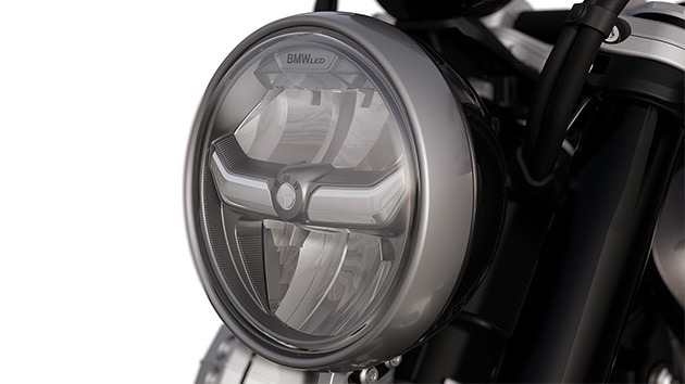 The R 12 from BMW Motorrad with LED headlights and daytime running light