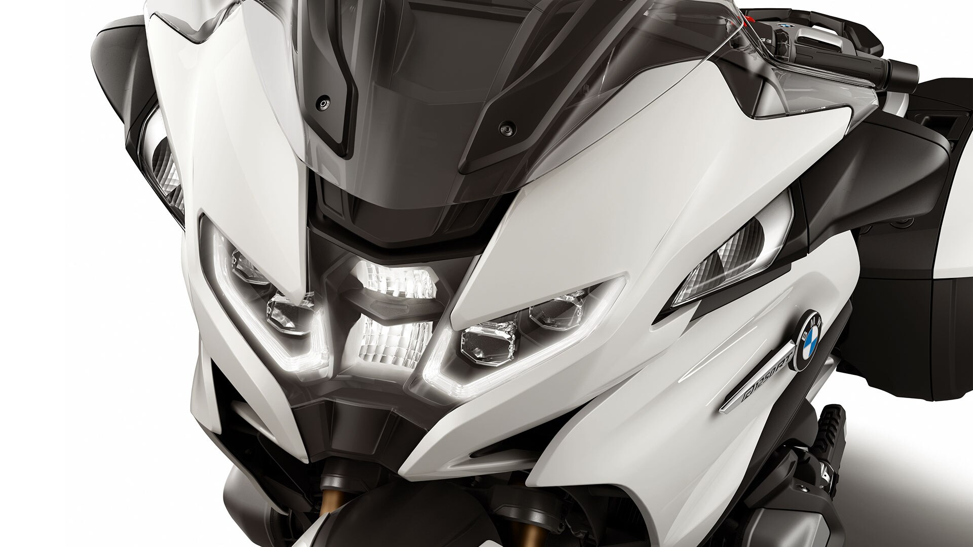 Vemos el nuevo frontal de la R 1250 RT con un faro LED.
