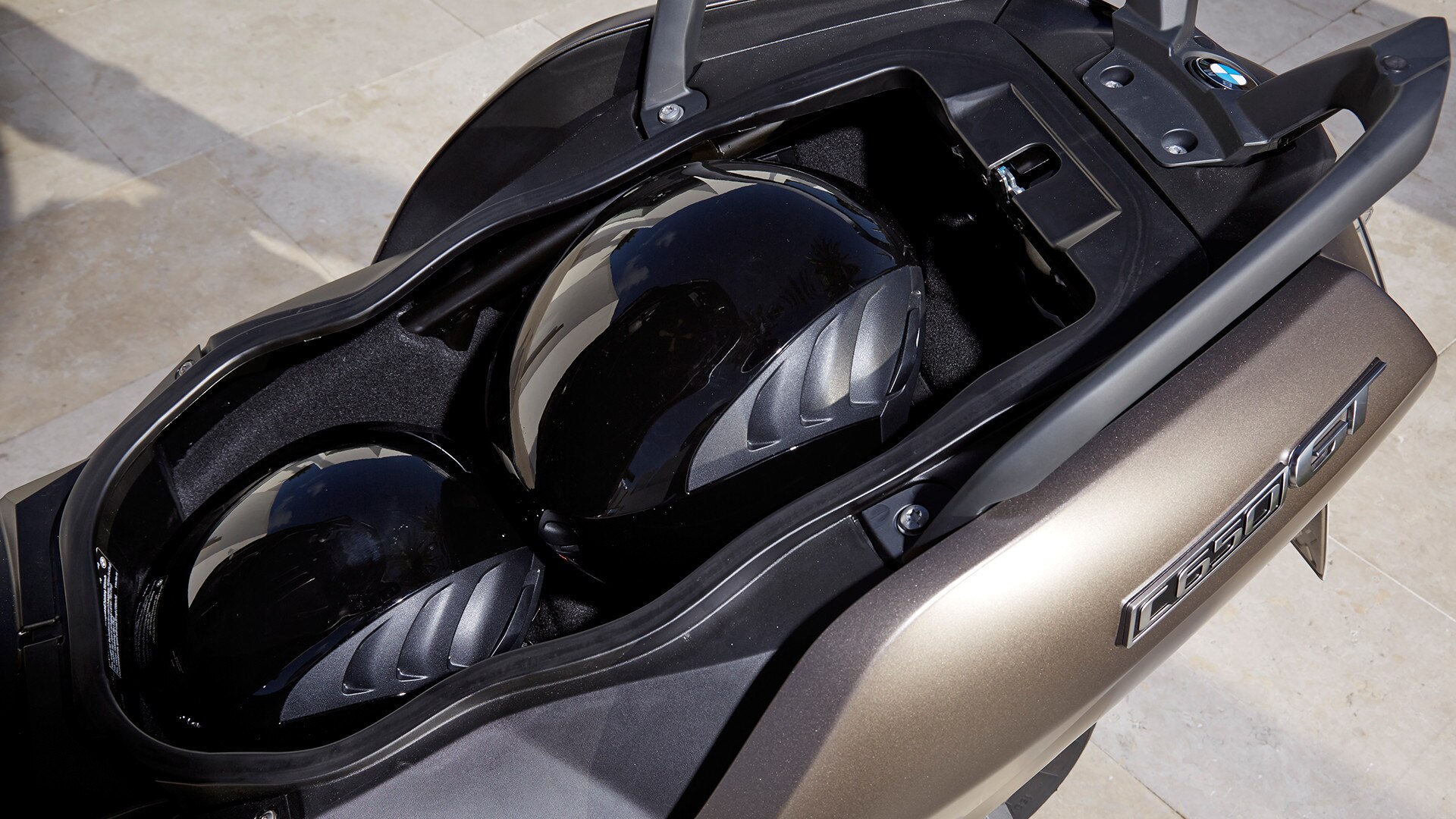 Espacio de almacenamiento de la C 650 GT